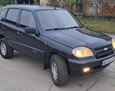 Черный Шевроле Нива, объемом двигателя 1.7 л и пробегом 210 тыс. км за 3300 $, фото 8 на Automoto.ua
