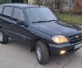 Черный Шевроле Нива, объемом двигателя 1.7 л и пробегом 210 тыс. км за 3300 $, фото 8 на Automoto.ua