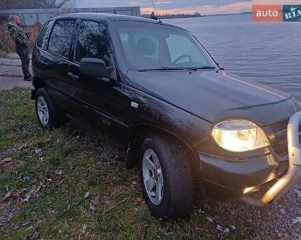 Черный Шевроле Нива, объемом двигателя 0 л и пробегом 234 тыс. км за 3300 $, фото 7 на Automoto.ua