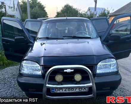 Черный Шевроле Нива, объемом двигателя 1.7 л и пробегом 194 тыс. км за 4100 $, фото 4 на Automoto.ua