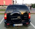 Черный Шевроле Нива, объемом двигателя 1.7 л и пробегом 158 тыс. км за 4200 $, фото 2 на Automoto.ua