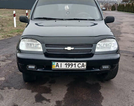 Чорний Шевроле Нива, об'ємом двигуна 1.69 л та пробігом 206 тис. км за 4800 $, фото 1 на Automoto.ua