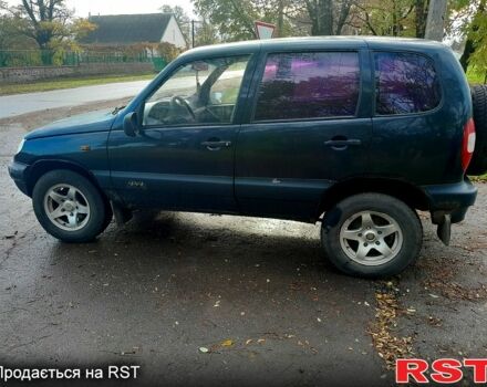 Черный Шевроле Нива, объемом двигателя 1.7 л и пробегом 160 тыс. км за 2999 $, фото 7 на Automoto.ua