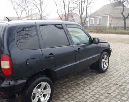 Чорний Шевроле Нива, об'ємом двигуна 0 л та пробігом 230 тис. км за 2700 $, фото 3 на Automoto.ua
