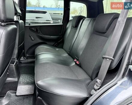 Черный Шевроле Нива, объемом двигателя 1.8 л и пробегом 90 тыс. км за 6700 $, фото 7 на Automoto.ua