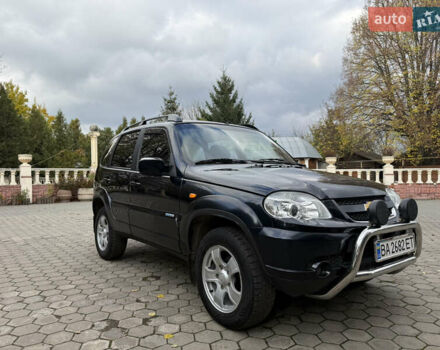 Шевроле Нива 2010 у Вінниці на Automoto.ua Чорний Шевроле Нива, об'ємом двигуна 1.7 л та пробігом 50 тис. км за 6850 $, фото 2 на Automoto.ua
