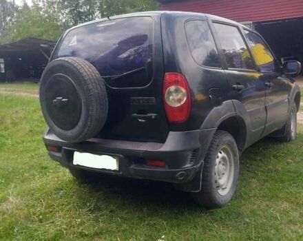Черный Шевроле Нива, объемом двигателя 1.69 л и пробегом 148 тыс. км за 4950 $, фото 1 на Automoto.ua
