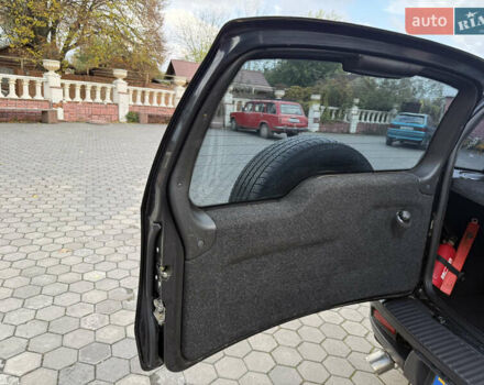 Шевроле Нива 2010 у Вінниці на Automoto.ua Чорний Шевроле Нива, об'ємом двигуна 1.7 л та пробігом 50 тис. км за 6850 $, фото 57 на Automoto.ua