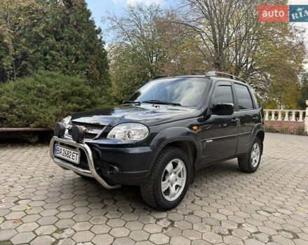 Шевроле Нива 2010 у Вінниці на Automoto.ua Чорний Шевроле Нива, об'ємом двигуна 1.7 л та пробігом 50 тис. км за 6850 $, фото 7 на Automoto.ua