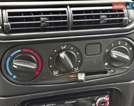 Черный Шевроле Нива, объемом двигателя 1.8 л и пробегом 90 тыс. км за 6700 $, фото 15 на Automoto.ua