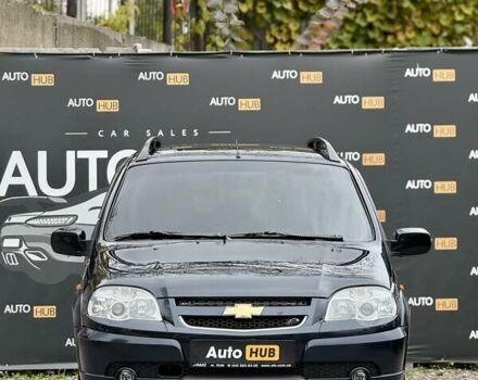 Черный Шевроле Нива, объемом двигателя 1.8 л и пробегом 90 тыс. км за 6700 $, фото 1 на Automoto.ua