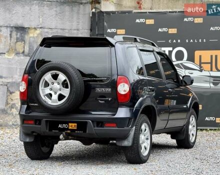 Черный Шевроле Нива, объемом двигателя 1.8 л и пробегом 90 тыс. км за 6700 $, фото 5 на Automoto.ua