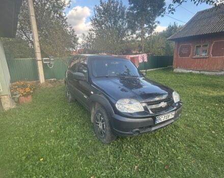 Чорний Шевроле Нива, об'ємом двигуна 1.7 л та пробігом 125 тис. км за 7000 $, фото 6 на Automoto.ua