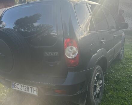 Чорний Шевроле Нива, об'ємом двигуна 1.7 л та пробігом 125 тис. км за 7000 $, фото 1 на Automoto.ua