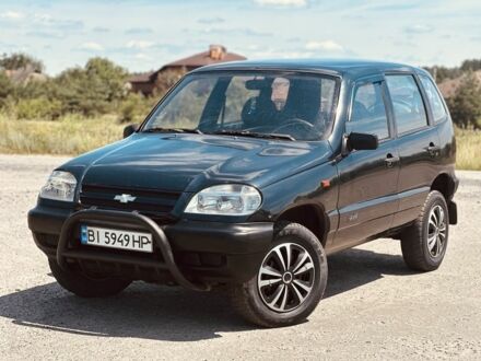 Чорний Шевроле Нива, об'ємом двигуна 1.7 л та пробігом 210 тис. км за 3000 $, фото 1 на Automoto.ua