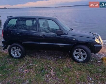 Черный Шевроле Нива, объемом двигателя 0 л и пробегом 234 тыс. км за 3300 $, фото 1 на Automoto.ua