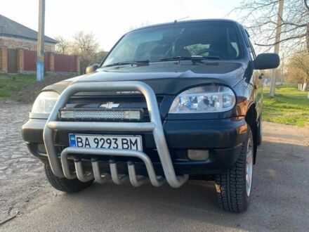 Шевроле Нива 2007 у Александрие на Automoto.ua Чорний Шевроле Нива, об'ємом двигуна 1.7 л та пробігом 190 тис. км за 3700 $, фото 1 на Automoto.ua