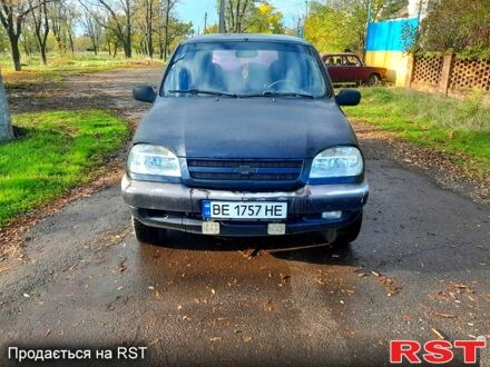 Черный Шевроле Нива, объемом двигателя 1.7 л и пробегом 160 тыс. км за 2999 $, фото 1 на Automoto.ua