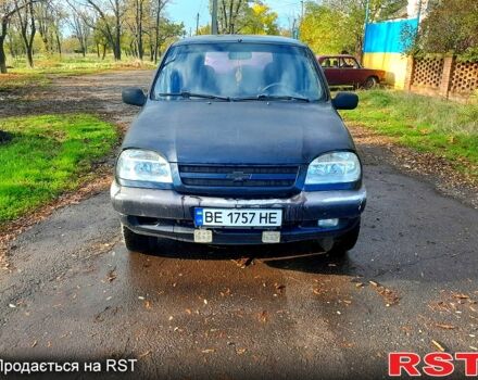 Черный Шевроле Нива, объемом двигателя 1.7 л и пробегом 160 тыс. км за 2999 $, фото 1 на Automoto.ua