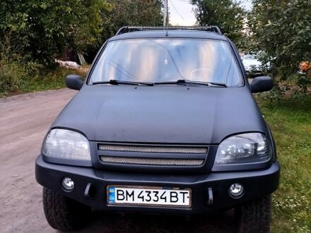 Шевроле Нива 2008 у Сумах на Automoto.ua Чорний Шевроле Нива, об'ємом двигуна 1.7 л та пробігом 180 тис. км за 5000 $, фото 1 на Automoto.ua