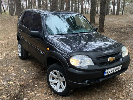 Шевроле Нива 2011 в Солоницевка на Automoto.ua Черный Шевроле Нива, объемом двигателя 1.69 л и пробегом 149 тыс. км за 4200 $, фото 1 на Automoto.ua