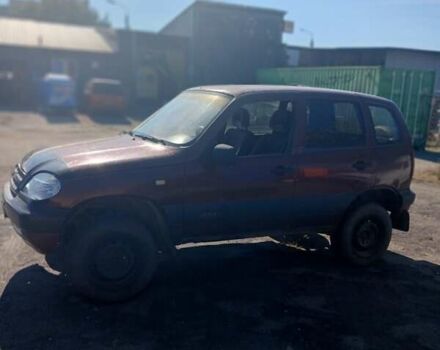 Коричневий Шевроле Нива, об'ємом двигуна 1.7 л та пробігом 400 тис. км за 2000 $, фото 2 на Automoto.ua