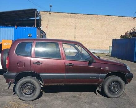 Коричневий Шевроле Нива, об'ємом двигуна 1.7 л та пробігом 400 тис. км за 2000 $, фото 3 на Automoto.ua