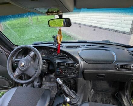 Коричневый Шевроле Нива, объемом двигателя 1.7 л и пробегом 170 тыс. км за 4800 $, фото 1 на Automoto.ua