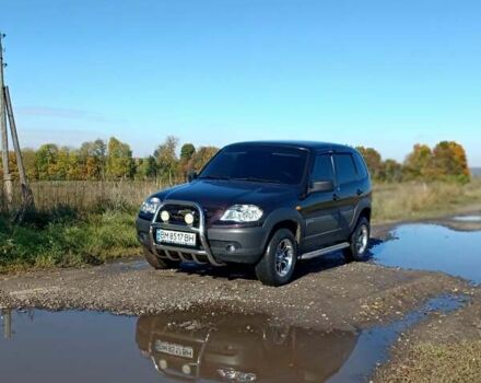 Коричневий Шевроле Нива, об'ємом двигуна 1.7 л та пробігом 80 тис. км за 9500 $, фото 1 на Automoto.ua