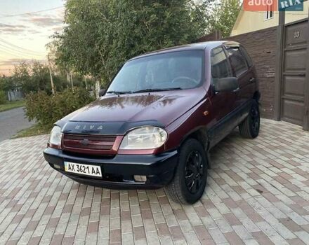 Червоний Шевроле Нива, об'ємом двигуна 1.7 л та пробігом 250 тис. км за 2950 $, фото 6 на Automoto.ua