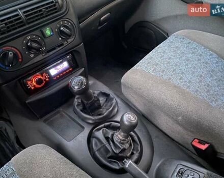 Червоний Шевроле Нива, об'ємом двигуна 1.7 л та пробігом 250 тис. км за 2950 $, фото 2 на Automoto.ua