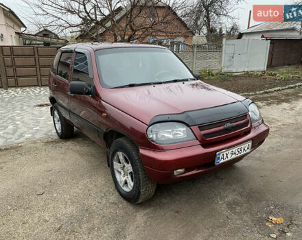 Червоний Шевроле Нива, об'ємом двигуна 1.69 л та пробігом 200 тис. км за 4450 $, фото 7 на Automoto.ua