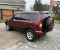 Червоний Шевроле Нива, об'ємом двигуна 1.69 л та пробігом 200 тис. км за 4450 $, фото 3 на Automoto.ua