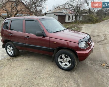 Червоний Шевроле Нива, об'ємом двигуна 1.69 л та пробігом 200 тис. км за 4450 $, фото 8 на Automoto.ua