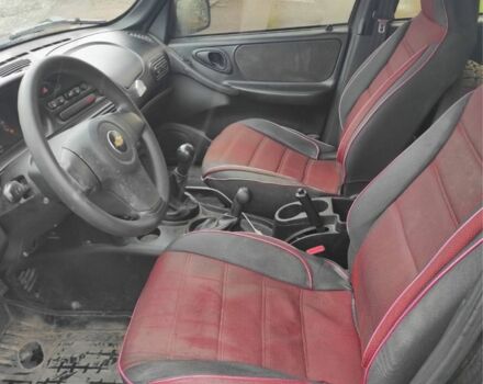 Шевроле Нива 2016 в Ладыжин на Automoto.ua Красный Шевроле Нива, объемом двигателя 1.7 л и пробегом 131 тыс. км за 6130 $, фото 6 на Automoto.ua