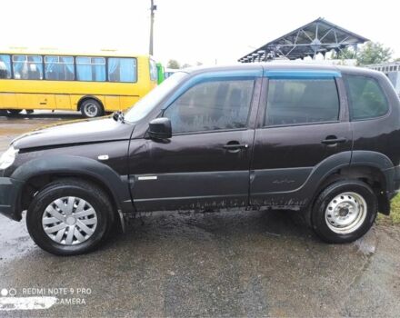 Шевроле Нива 2016 в Ладыжин на Automoto.ua Красный Шевроле Нива, объемом двигателя 1.7 л и пробегом 131 тыс. км за 6130 $, фото 3 на Automoto.ua