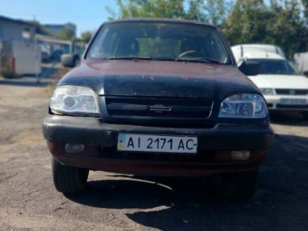 Червоний Шевроле Нива, об'ємом двигуна 1.7 л та пробігом 500 тис. км за 2000 $, фото 1 на Automoto.ua