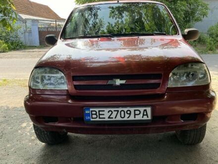 Шевроле Нива 2007 в Николаеве на Automoto.ua Красный Шевроле Нива, объемом двигателя 1.7 л и пробегом 242 тыс. км за 3100 $, фото 1 на Automoto.ua