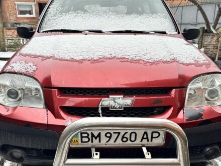 Красный Шевроле Нива, объемом двигателя 0 л и пробегом 135 тыс. км за 4000 $, фото 1 на Automoto.ua