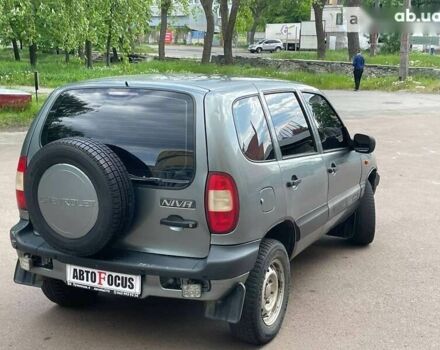 Шевроле Нива, объемом двигателя 1.7 л и пробегом 157 тыс. км за 3790 $, фото 3 на Automoto.ua