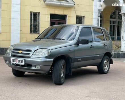 Шевроле Нива, объемом двигателя 1.7 л и пробегом 157 тыс. км за 3790 $, фото 6 на Automoto.ua
