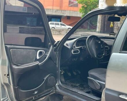 Шевроле Нива, объемом двигателя 1.7 л и пробегом 157 тыс. км за 3790 $, фото 7 на Automoto.ua