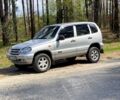 Шевроле Нива, объемом двигателя 1.7 л и пробегом 200 тыс. км за 3500 $, фото 6 на Automoto.ua