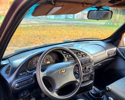 Шевроле Нива, объемом двигателя 1.7 л и пробегом 300 тыс. км за 2950 $, фото 8 на Automoto.ua