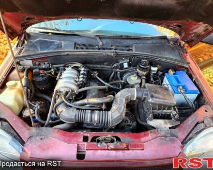 Шевроле Нива, объемом двигателя 1.7 л и пробегом 300 тыс. км за 2950 $, фото 12 на Automoto.ua