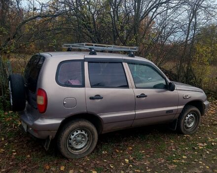 Шевроле Нива, объемом двигателя 1.7 л и пробегом 444 тыс. км за 2700 $, фото 3 на Automoto.ua