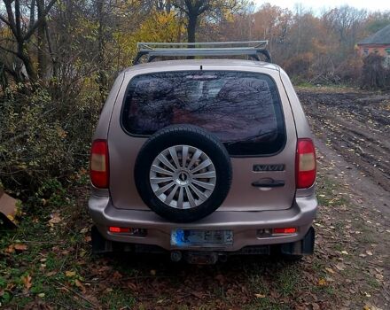 Шевроле Нива, объемом двигателя 1.7 л и пробегом 444 тыс. км за 2700 $, фото 2 на Automoto.ua