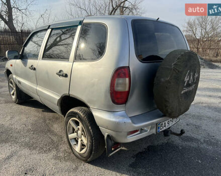 Шевроле Нива, объемом двигателя 0 л и пробегом 250 тыс. км за 2000 $, фото 1 на Automoto.ua