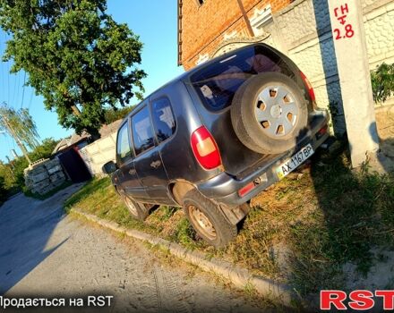 Шевроле Нива, объемом двигателя 1.7 л и пробегом 350 тыс. км за 1800 $, фото 8 на Automoto.ua
