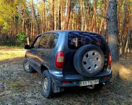 Шевроле Нива, объемом двигателя 1.7 л и пробегом 350 тыс. км за 1800 $, фото 2 на Automoto.ua